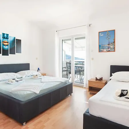 Tomic Apartment